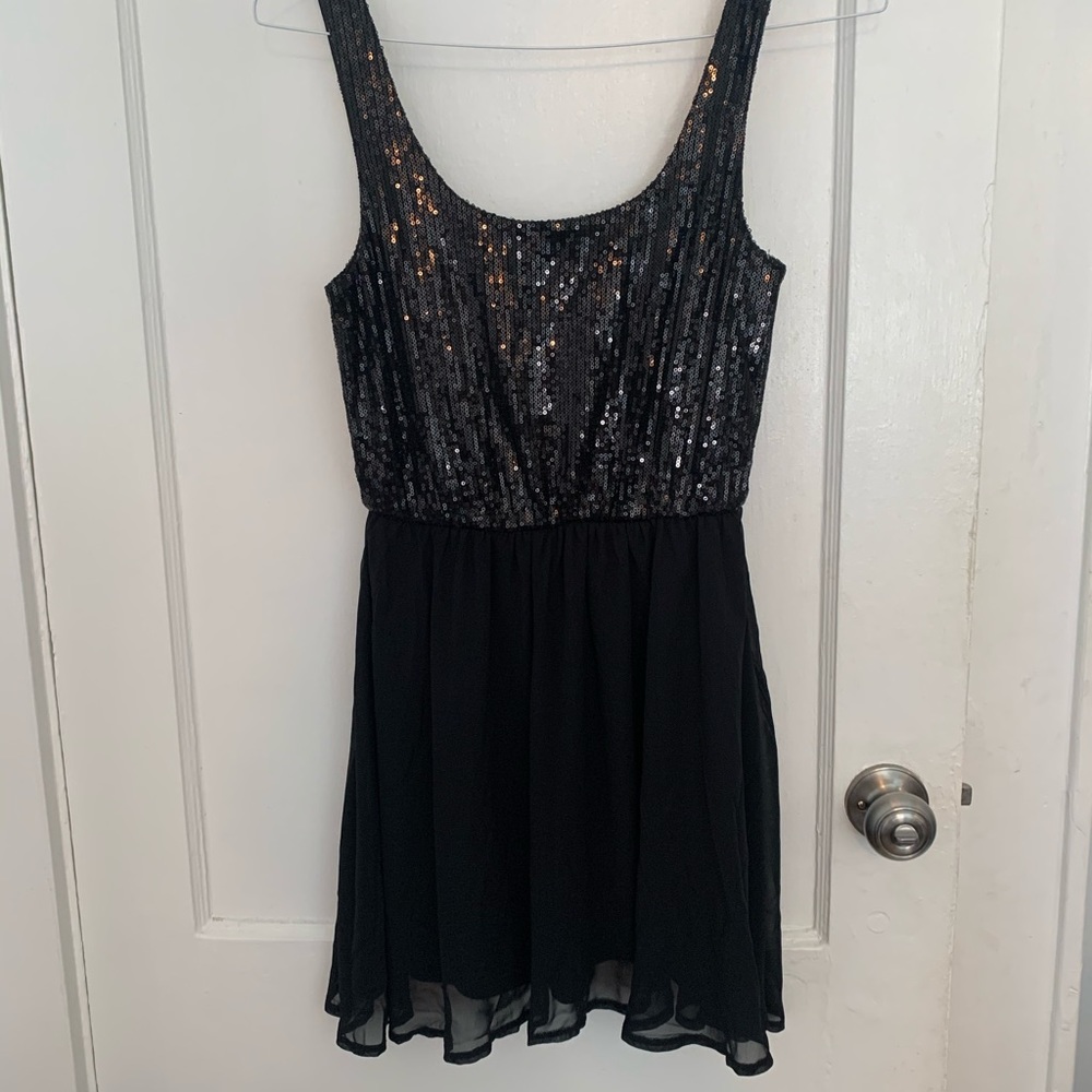 Black Sequined Medium Nollie Minidress